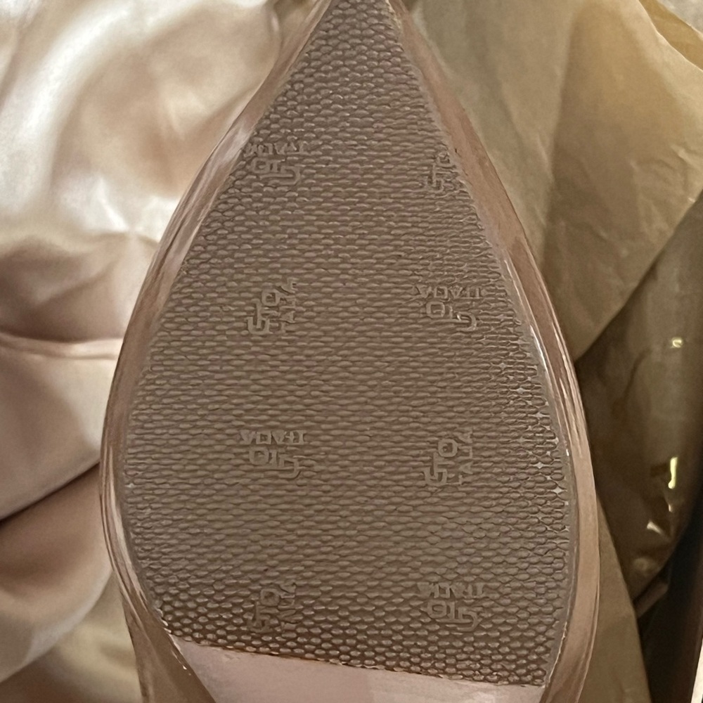 Prada Women's Brown Heels - Picture 4 of 4